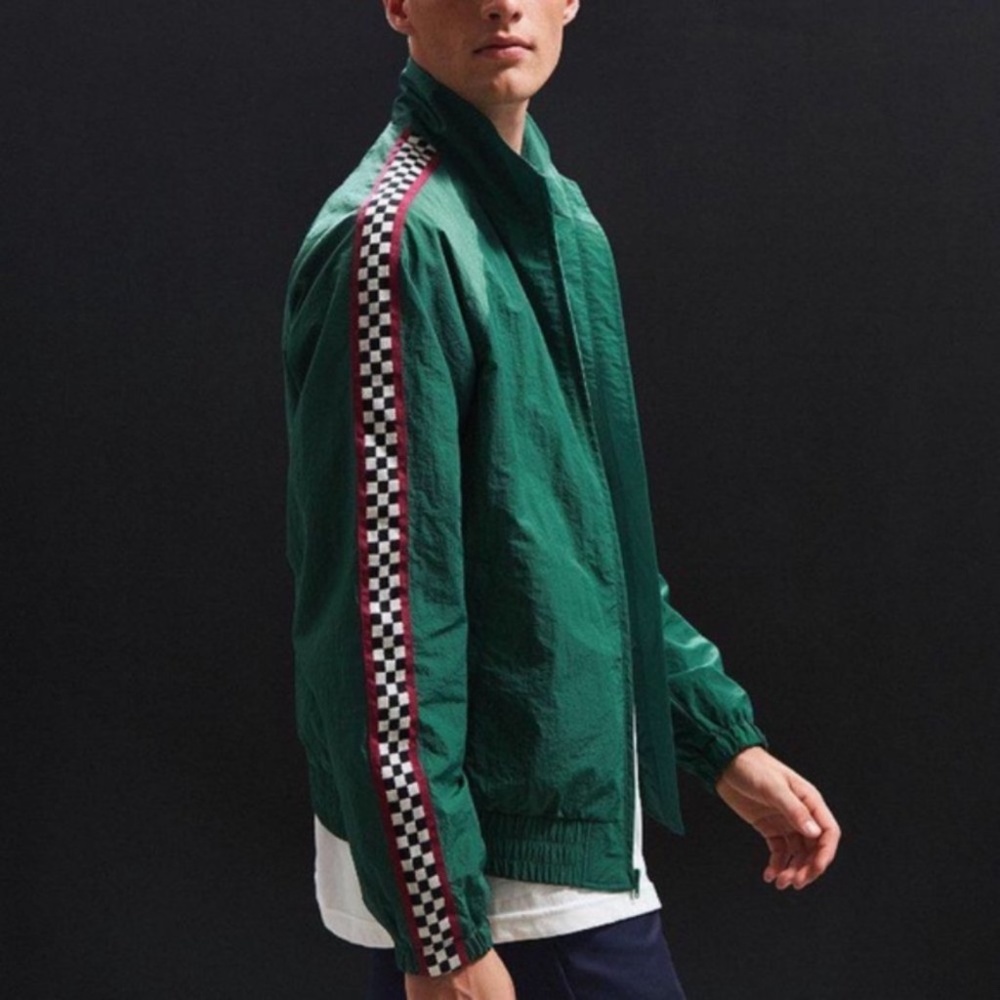 Urban Outfitters Retro Vibe Windbreaker M